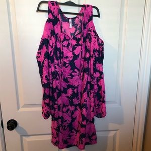 Pretty cold shoulder tunic